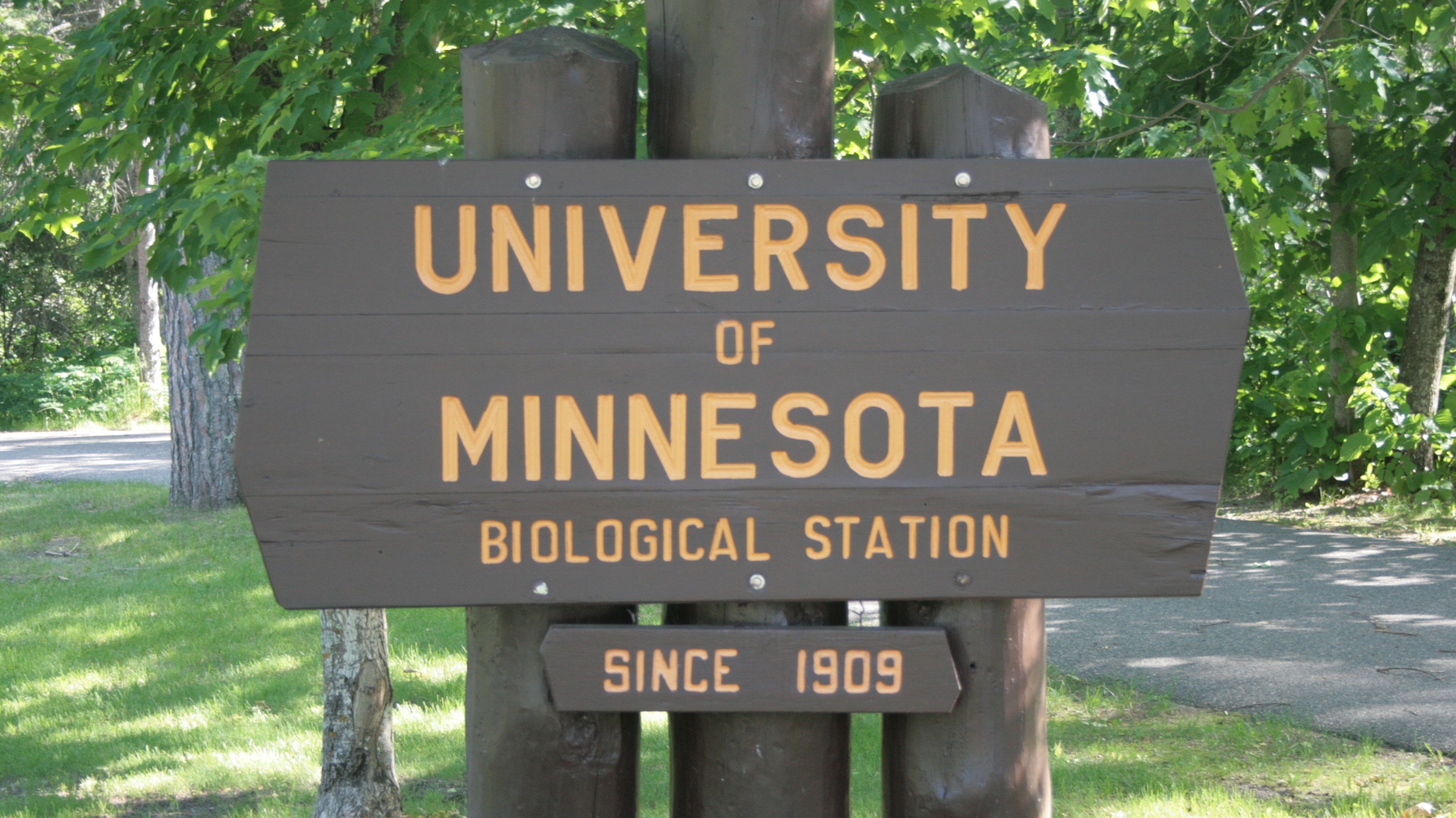 Itasca entrance sign: University of Minnesota Biological Station